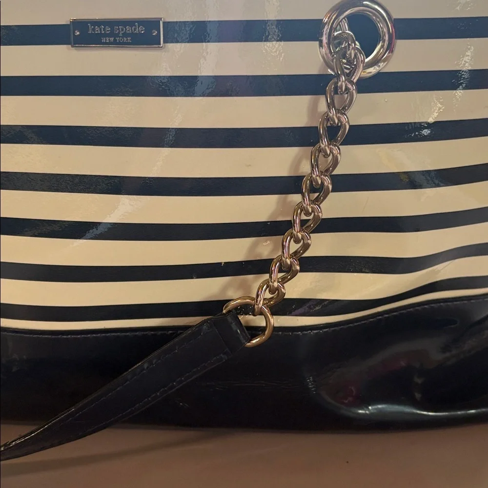 Kate Spade Black and White Striped Tote/ with wallet